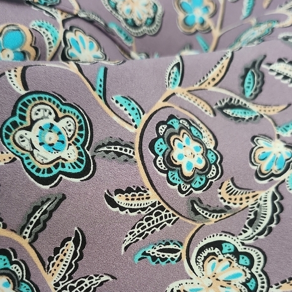 NWT Cabi Floral V-Neck Sleeveless Blouse Size Small 100% Polyester - Picture 10 of 10